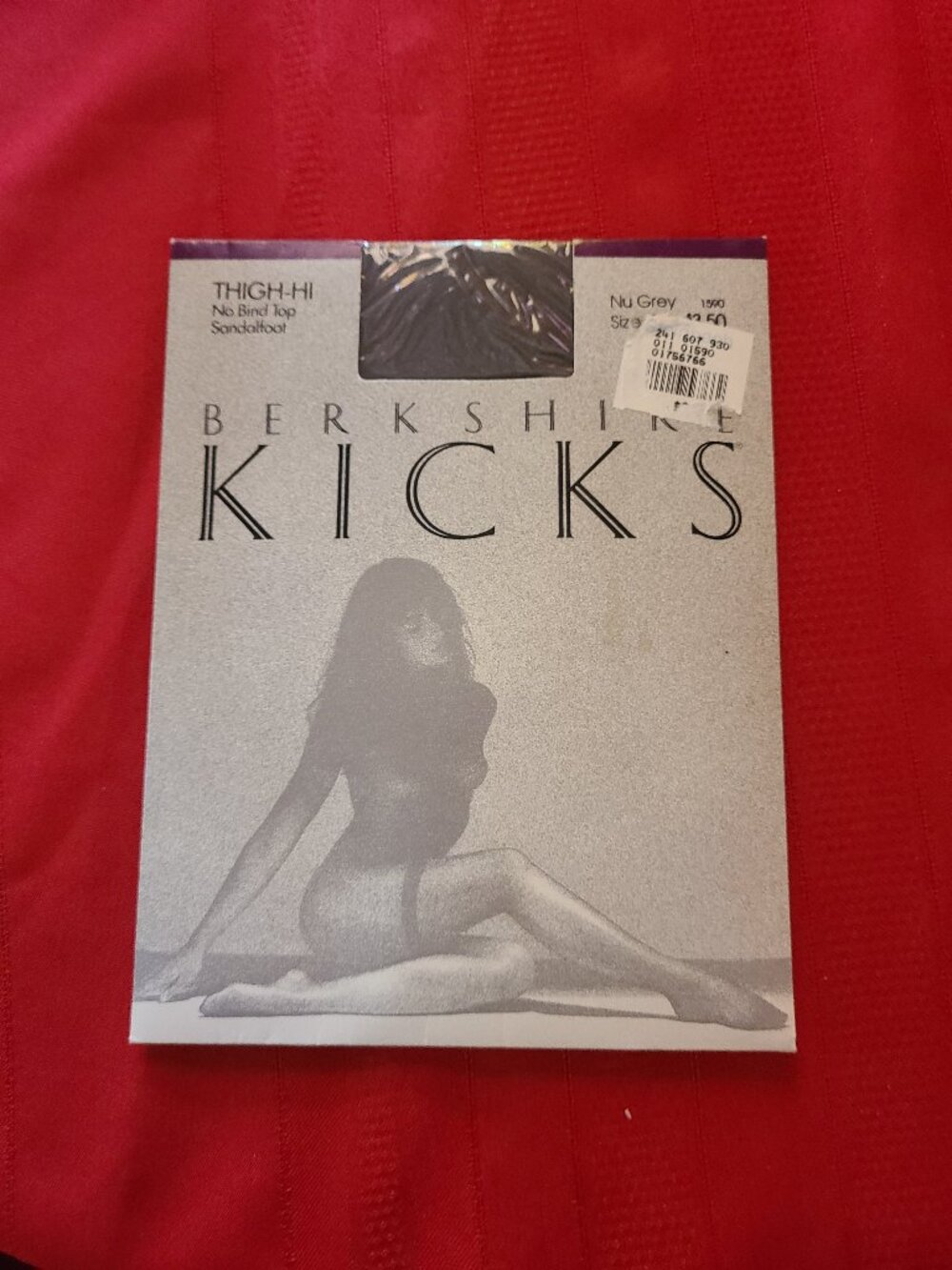 VTG Berkshire Kicks Thigh-Hi Stockings Sandalfoot Nu Grey SZ C-D No Bind Top